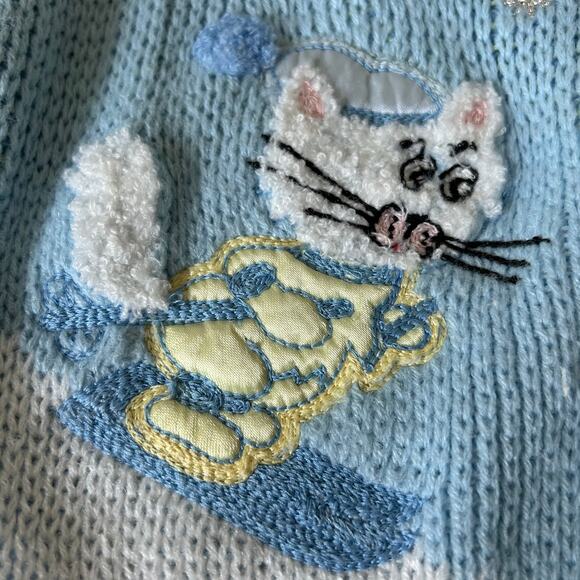 Vintage knit sweater embroidered skiing cat 70s 80s baby    3 / 6 months retro - Picture 9 of 13